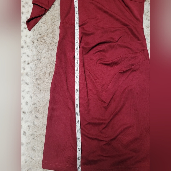 NWOT Knotted Sexy, Sleevless V Neck Dress. Burgundy Size Small. - Picture 11 of 15